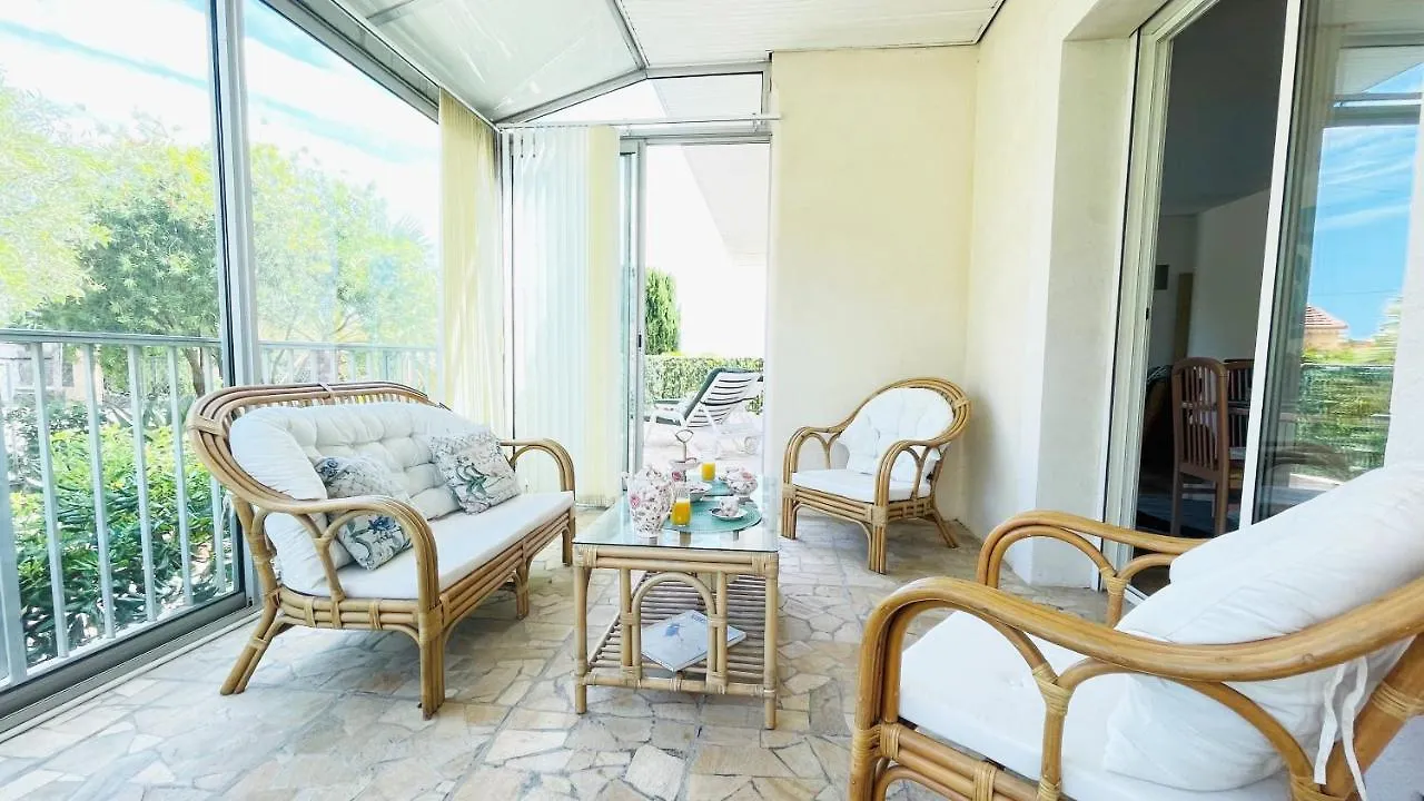 Villa Conviviale Et Familiale Proche Du Port Santa Saint-Raphael  France